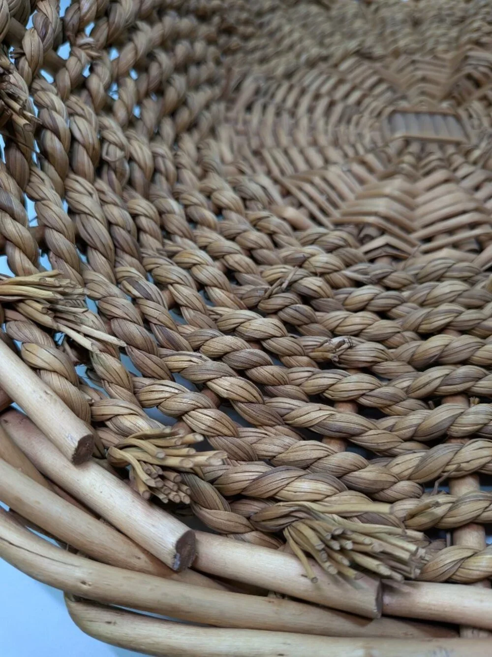 Vintage Woven Seagrass Reed Scoop Basket Braided Handle Rustic Cottagecore Heart